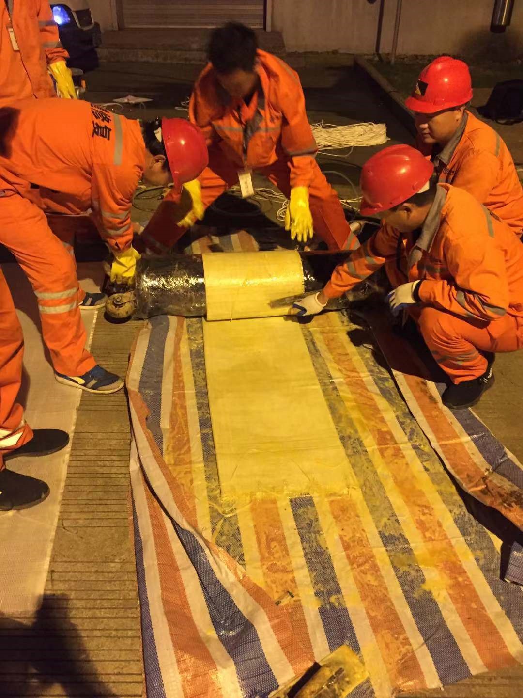 皇桐镇CIPP局部树脂固化法